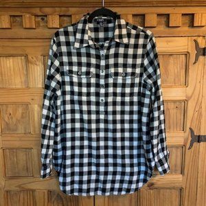 Chaps SzM Flannel Pullover Shirt Tunic Length Black & White Plaid